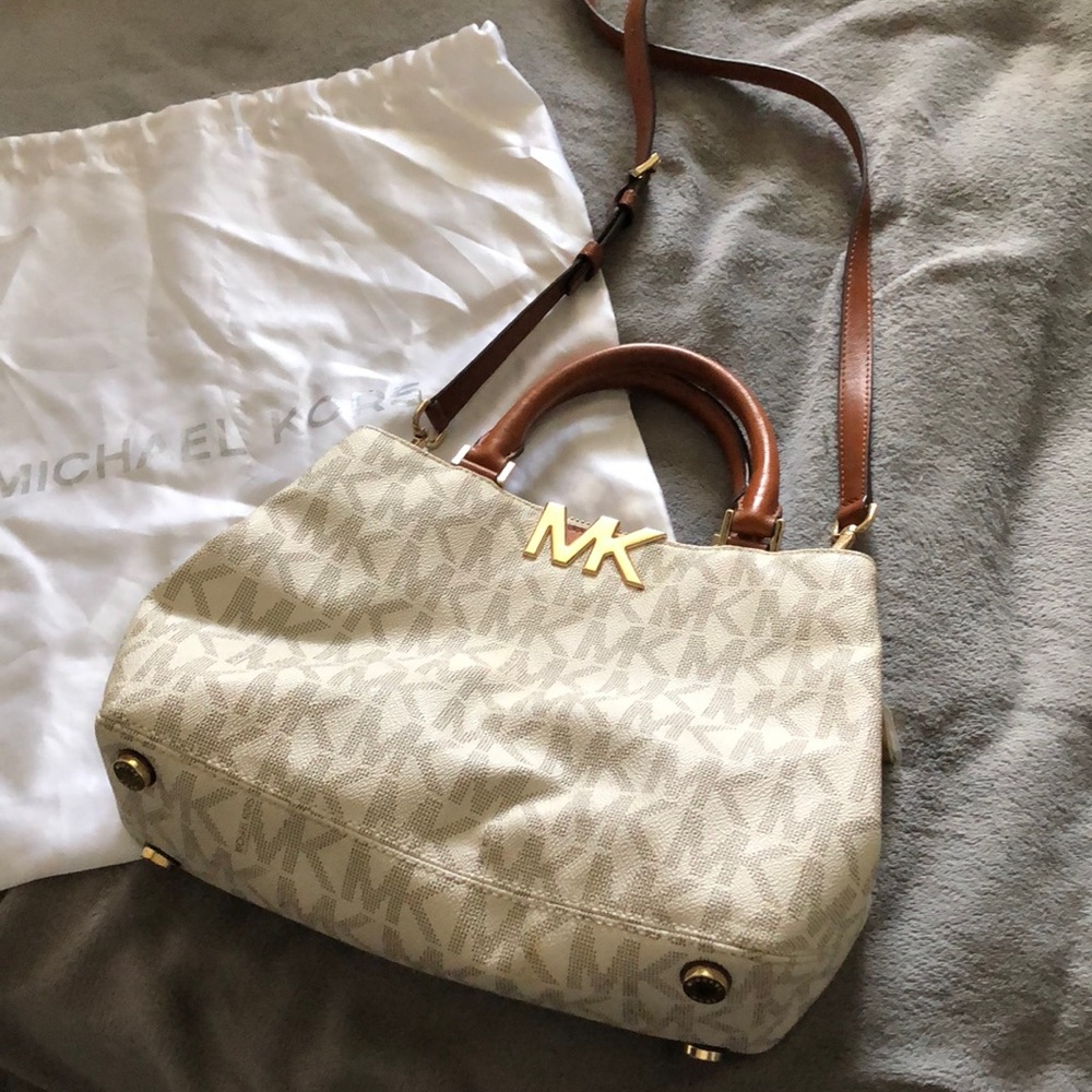 Michael kors handbag